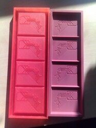 3D-printed chocolate bar and silicone mold